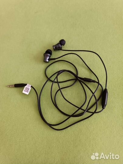 Наушники проводные с микрофоном