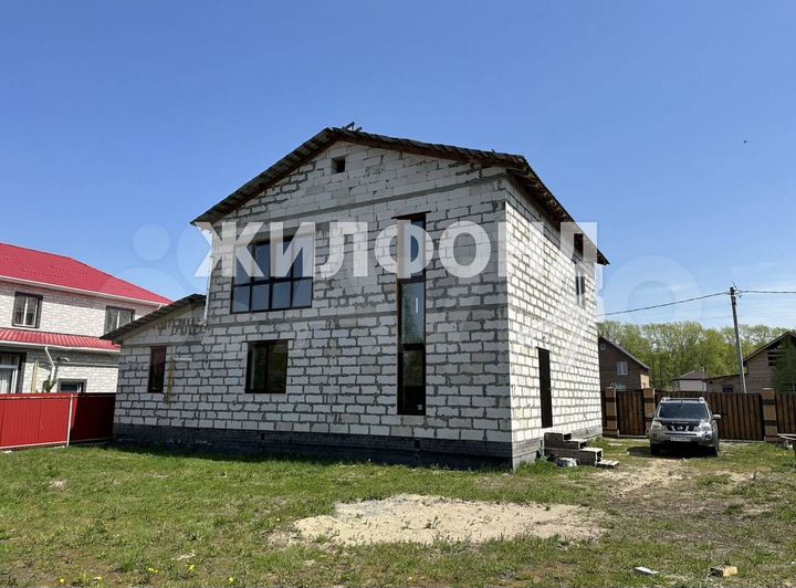 Коттедж 247,6 м² на участке 7,2 сот.