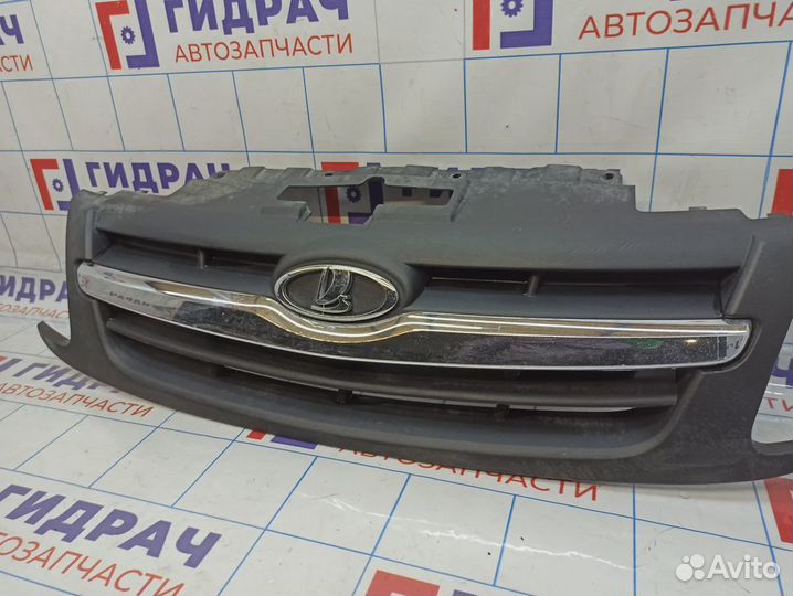 Решетка радиатора LADA Granta 21902803056