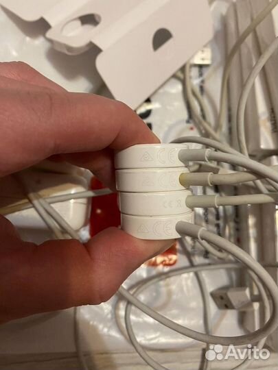 Оригинальный кабель зарядки Apple Watch