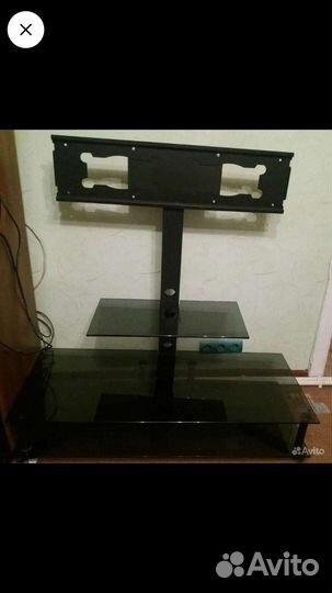 Стеклянная тумба под тв с кронштейном