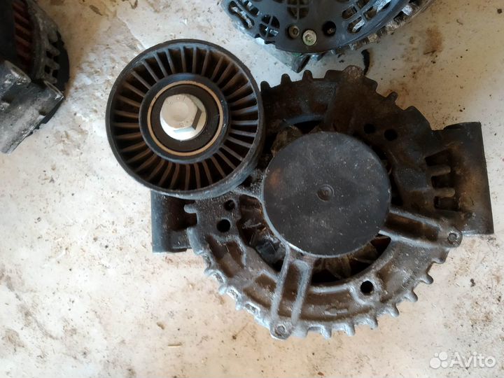 Генератор 180А BMW X5 E70 X3 E83 N52B30 3,0 бензин