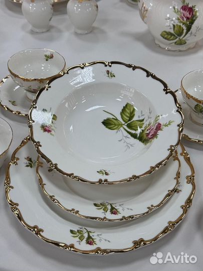 Чайно столовый сервиз на 12 персон
