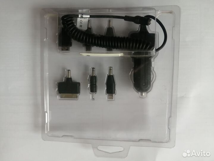 Автозарядник с комплектом разъёмов