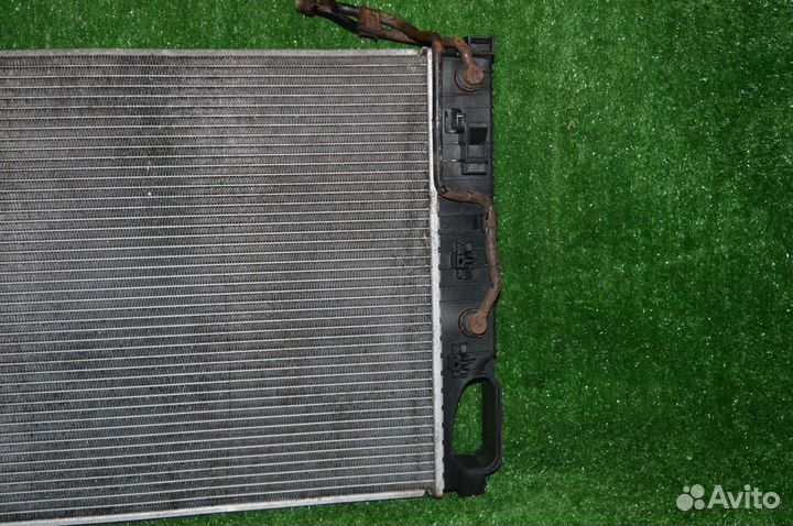 Радиатор охлаждения Mercedes w211 3.2