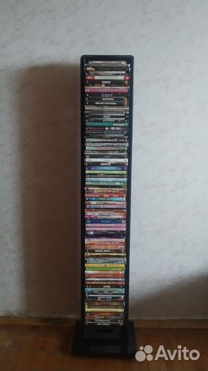 DVD диски с фильмами, цена со стойкой