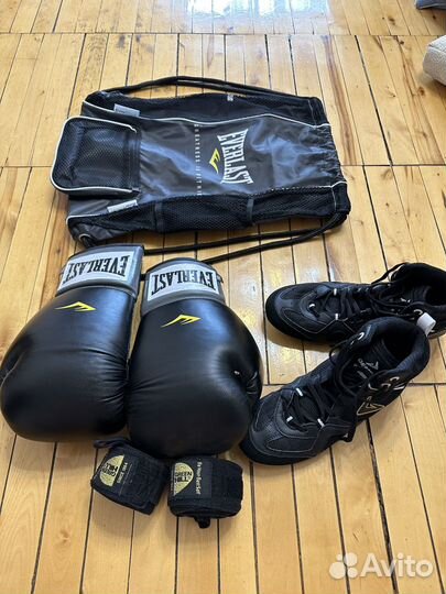 Боксерские перчатки everlast pro style 10 унций