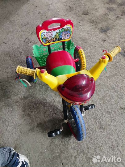 Детский трехколесный велосипед