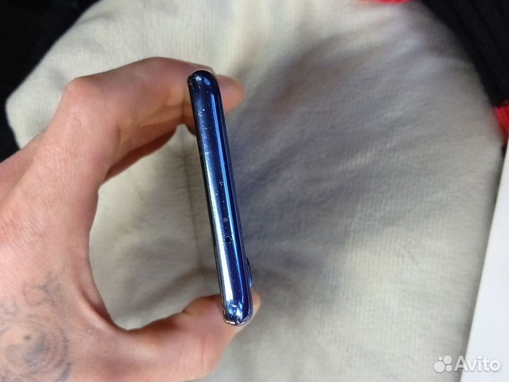 Xiaomi Mi 9 SE, 8/128 ГБ