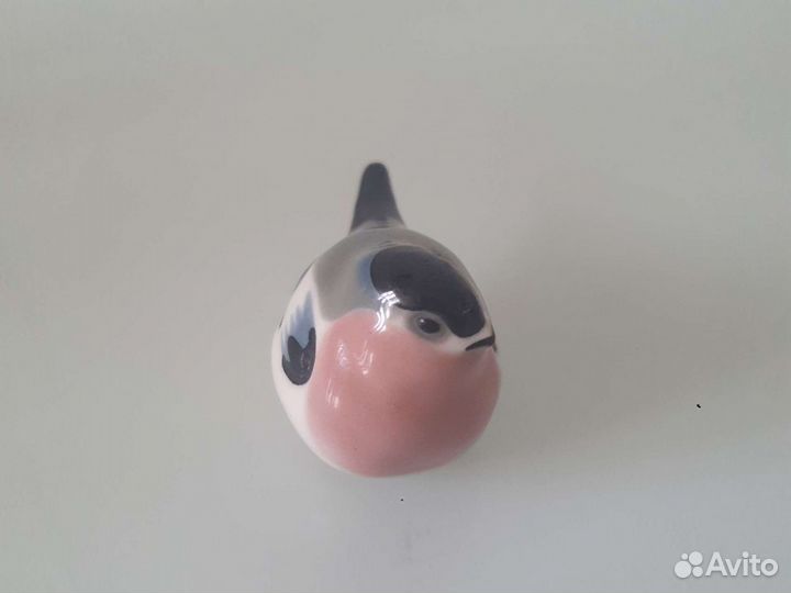 Статуэтка снегирь птичка