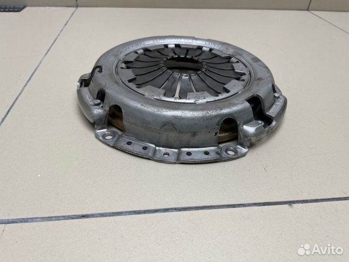 Корзина сцепления Nissan Tiida HR16DE 2008