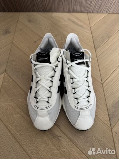 Кроссовки adidas die marke mit den