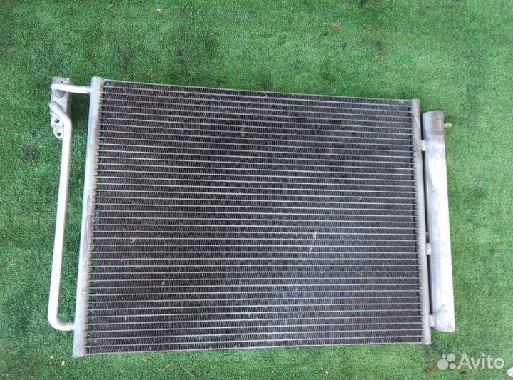 Радиатор кондиционера Bmw X5 E53 M54B30 2005