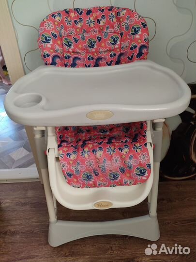 Стульчик для кормления ребенка
