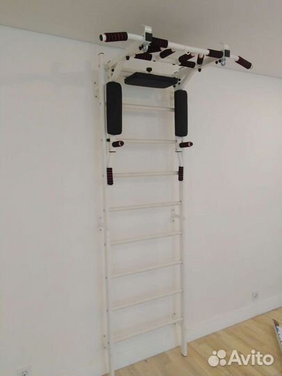 Cбopka тpeнaжepoв, спортивного оборудования и вело