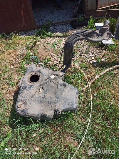 Бензобак от фольцвагена гольф плюс