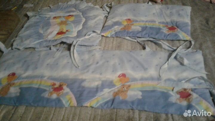 Бортик для кровати