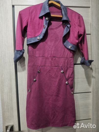 Платье с накидкой