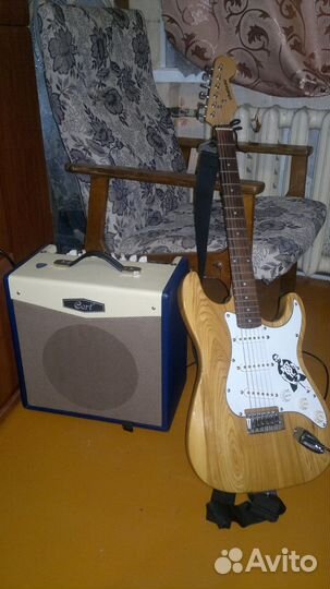 Электро-гитара с комби усилителем 30W