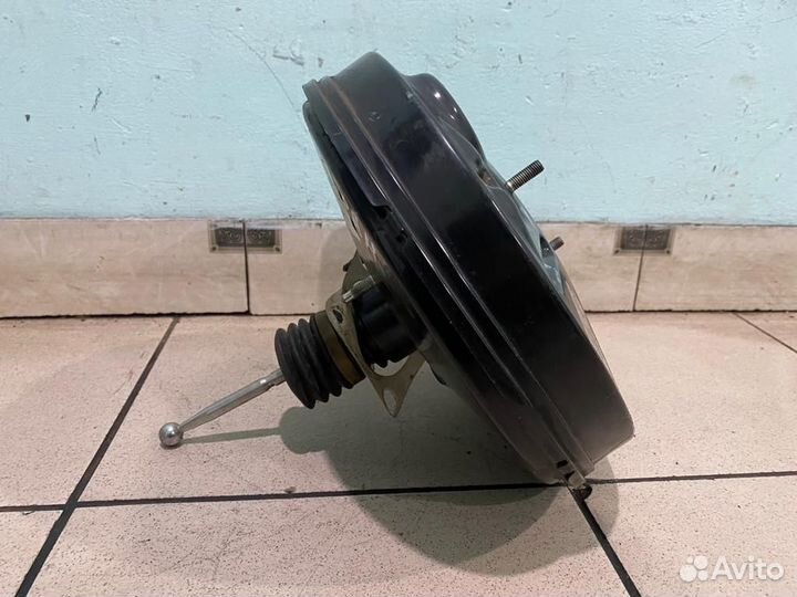 Тормозной вакуум Volkswagen Touran 2