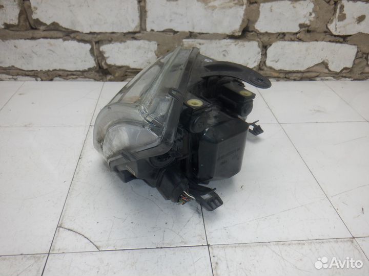 Фара левая Focus 2 дорест