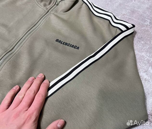 Спортивные костюмы Balenciaga