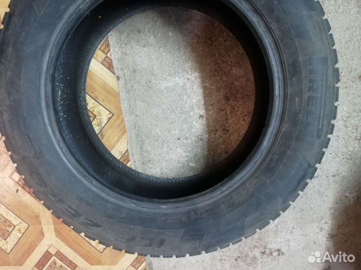 Pirelli Ice Zero 235/60 R18 107