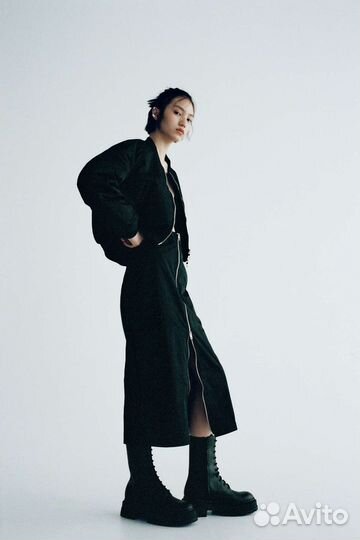 Zara нейлоновая юбка на молнии 8338/510