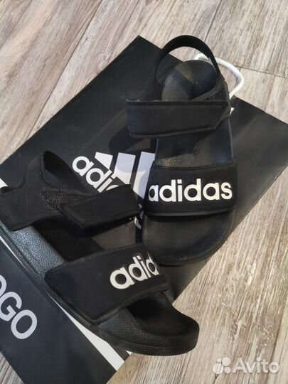 Сандалии adidas 33