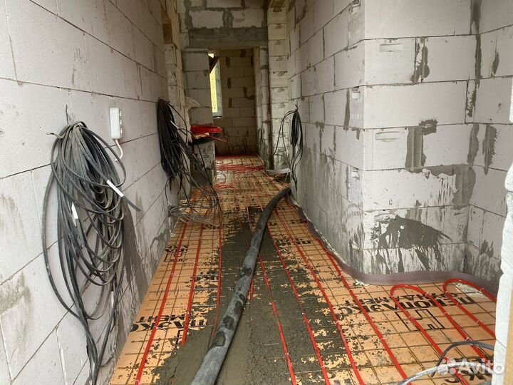 Полусухая стяжка механизированная