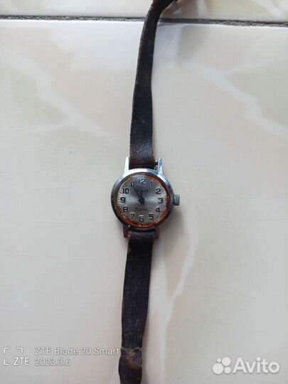 Часы женские в коллекцию