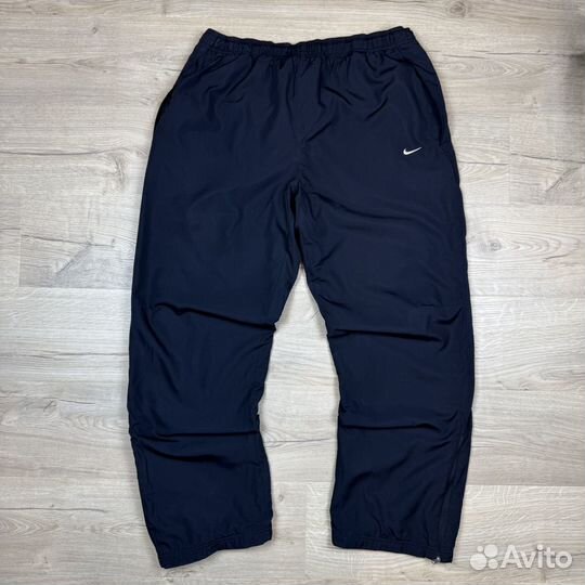 Nike нейлоновые штаны на флисе