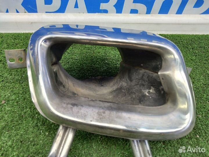 Насадка на глушитель задняя правая Geely Atlas