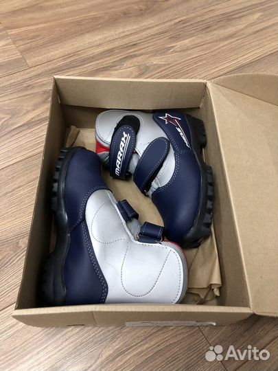 Лыжные ботинки р.31