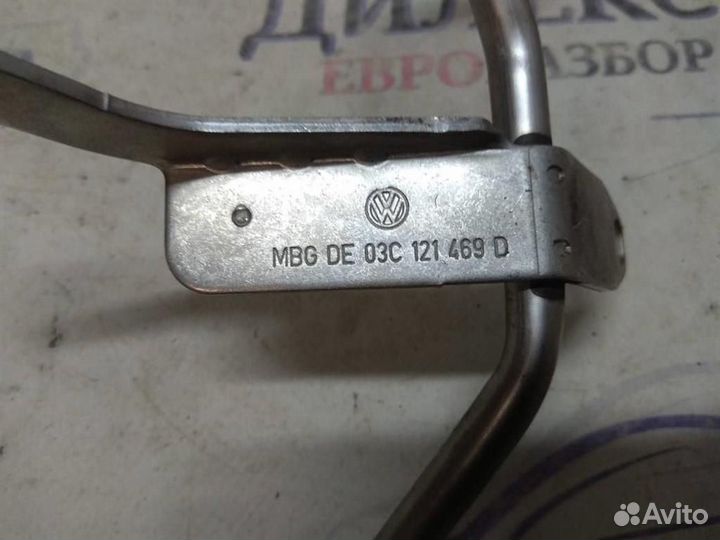 Трубка системы охлаждения VW Touran 2010