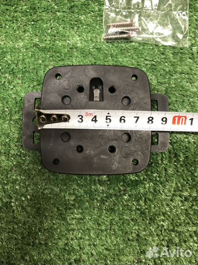 Крепление на жесткий борт лодки