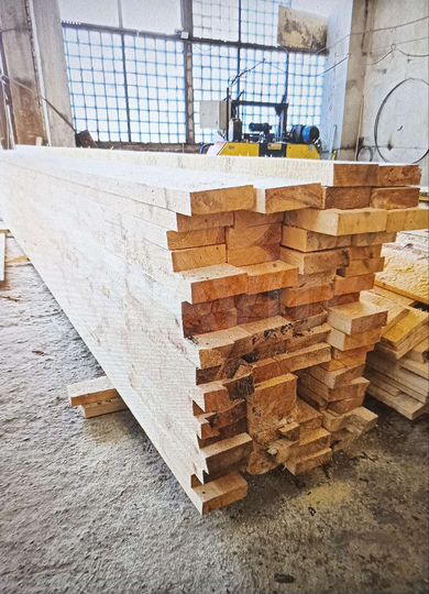 Здание, 3200 м²