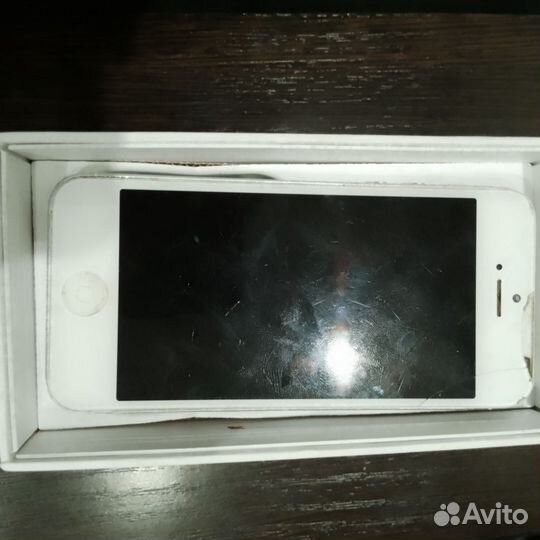 iPhone 5, 16 ГБ