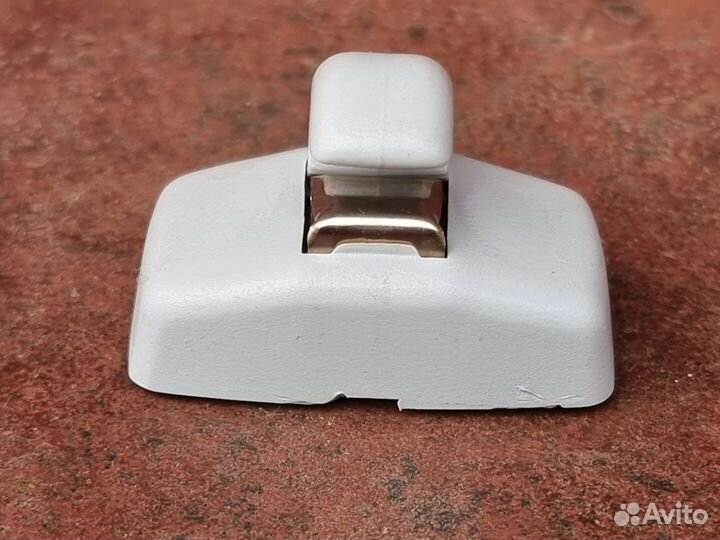 Кронштейн солнцезащитного козырька Volkswagen