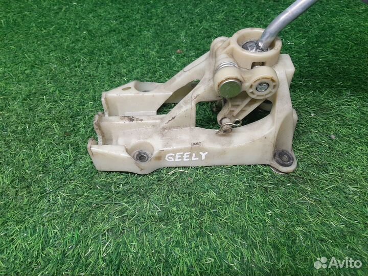 В наличии: Кулиса МКПП на Geely MK