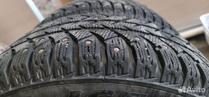 Bridgestone Ice Cruiser 7000 205/60 R16 92T