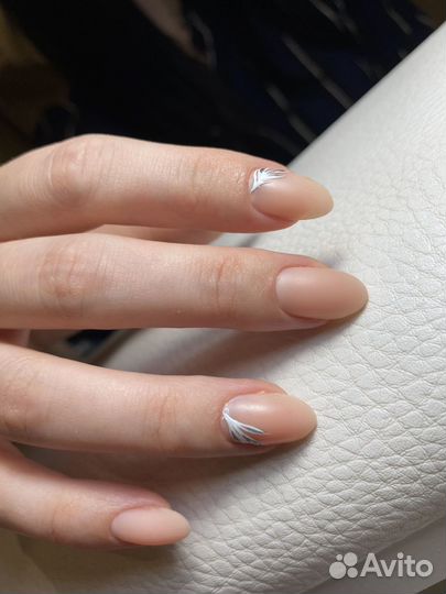 Молель на маникюр