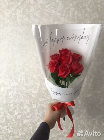 Букет из 7 красных мыльных роз