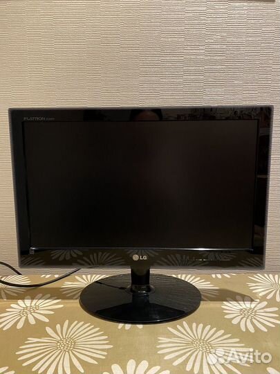 Монитор LG