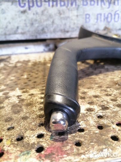 Рычаг стояночного тормоза Mitsubishi Lancer