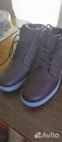 Новые, р. 40, (кожа)