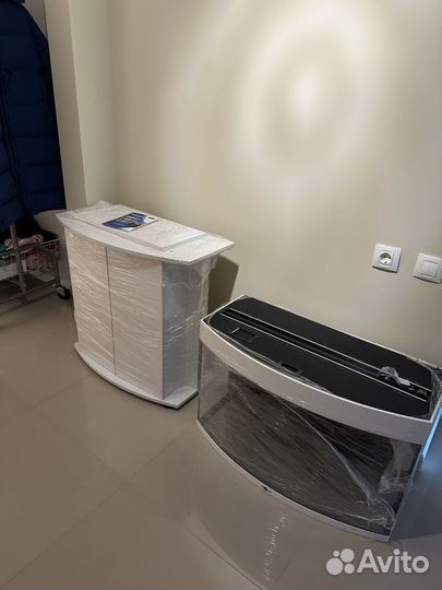 Аквариум прямоугольной формы 117л с тумбой