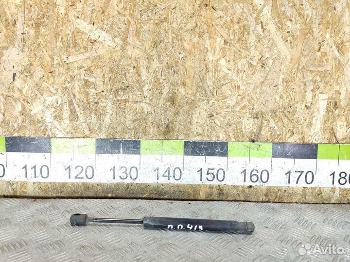 Амортизатор капота Ssang yong Rexton 2001 2006