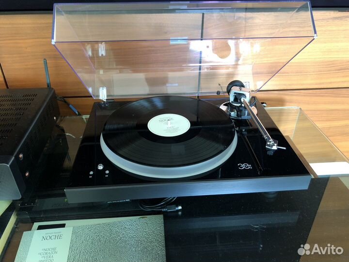 Виниловый проигрыватель AVM Audio Rotation R 30.3