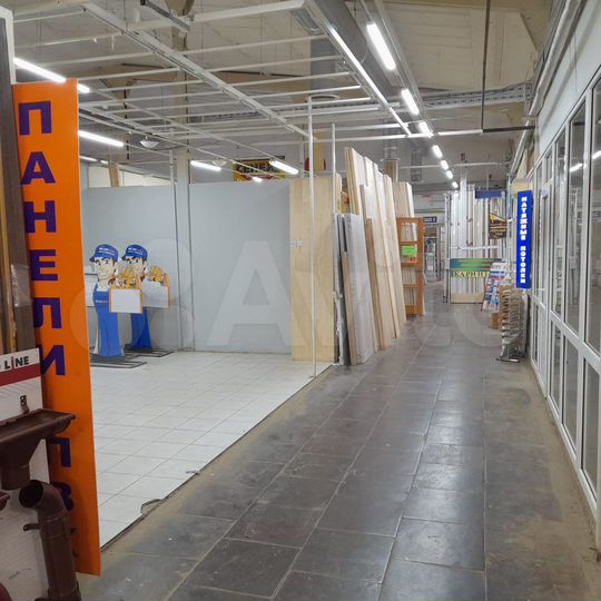Торговая площадь, 24.8 м², на Строительном рынке